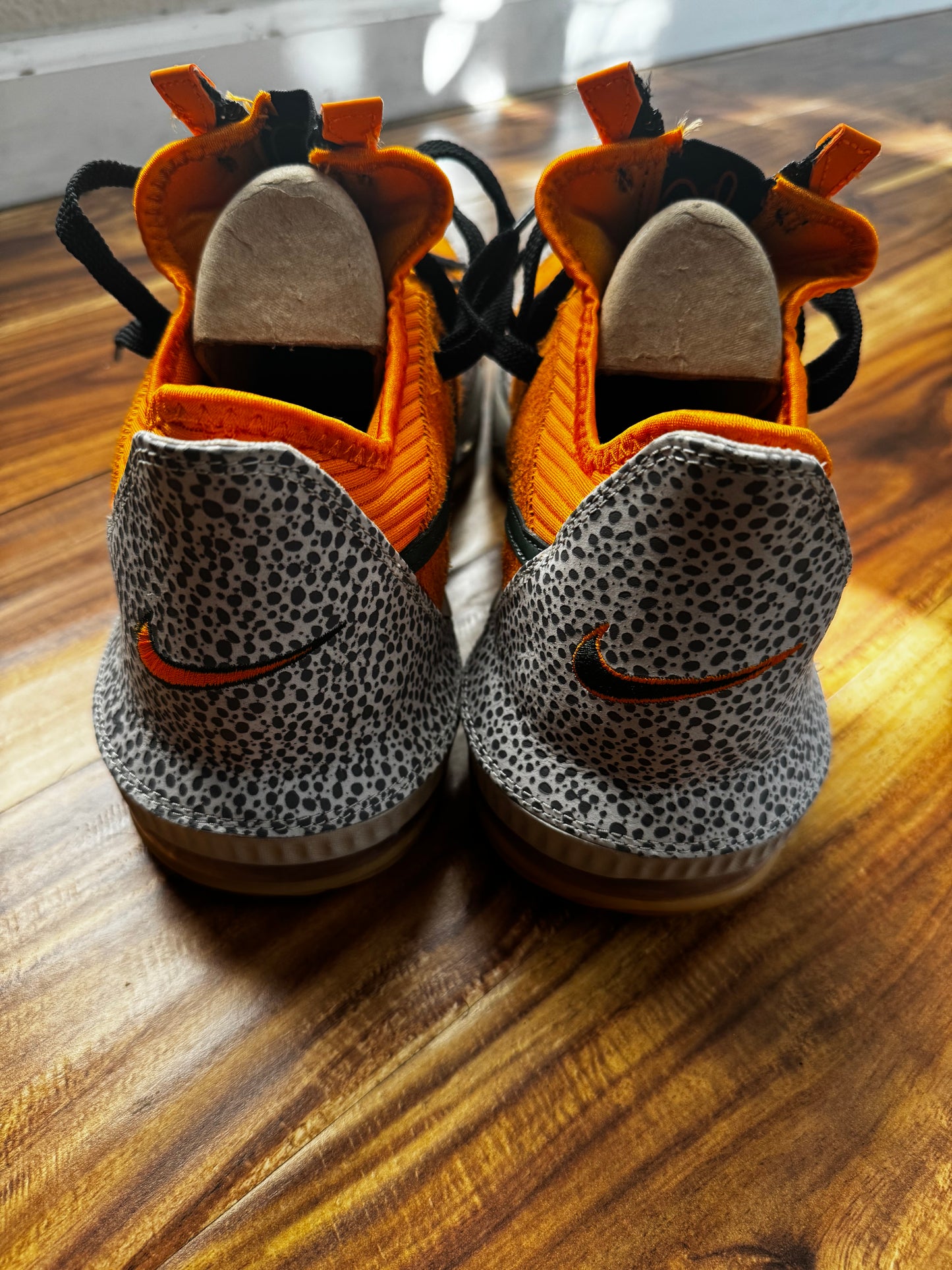 Nike LeBron Atoms 16 “Low Safari”