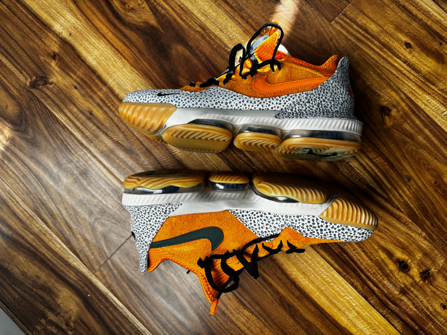 Nike LeBron Atoms 16 “Low Safari”