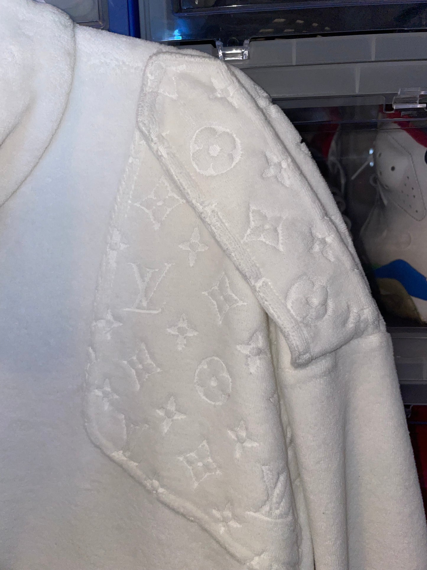 RUNWAY Plain Rainbow white monogram sweater