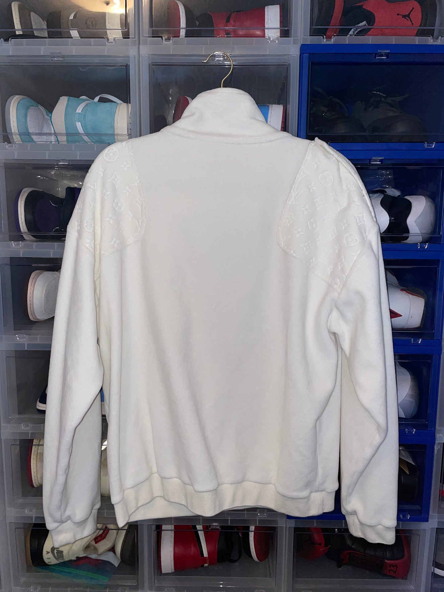 RUNWAY Plain Rainbow white monogram sweater